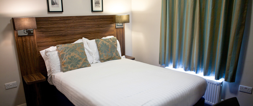 Hanover Hotel Victoria - Double Bedroom